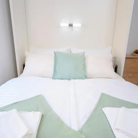 Clock Tower - Zf Hvar Center フヴァル