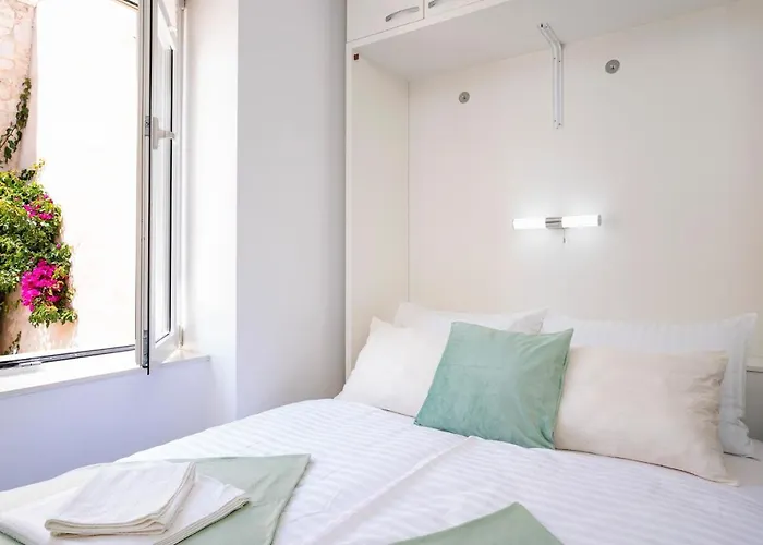 Apartamento Clock Tower - Zf Hvar Center