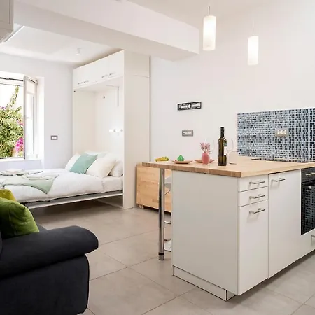 Апартаменты Clock Tower - Zf Hvar Center