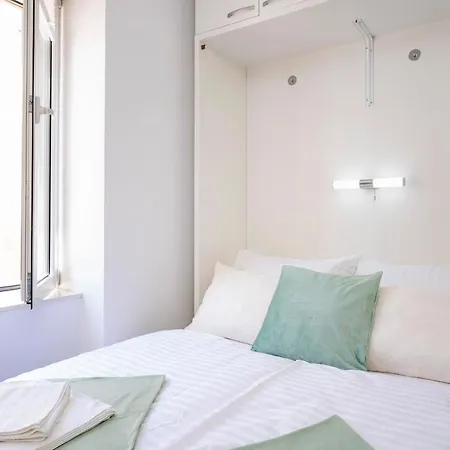 Апартаменты Clock Tower - Zf Hvar Center